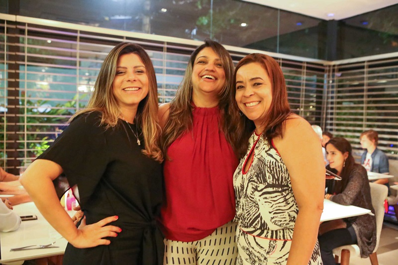  Camila Johnson, Ana Paula Guimarães e Daniela Matos                